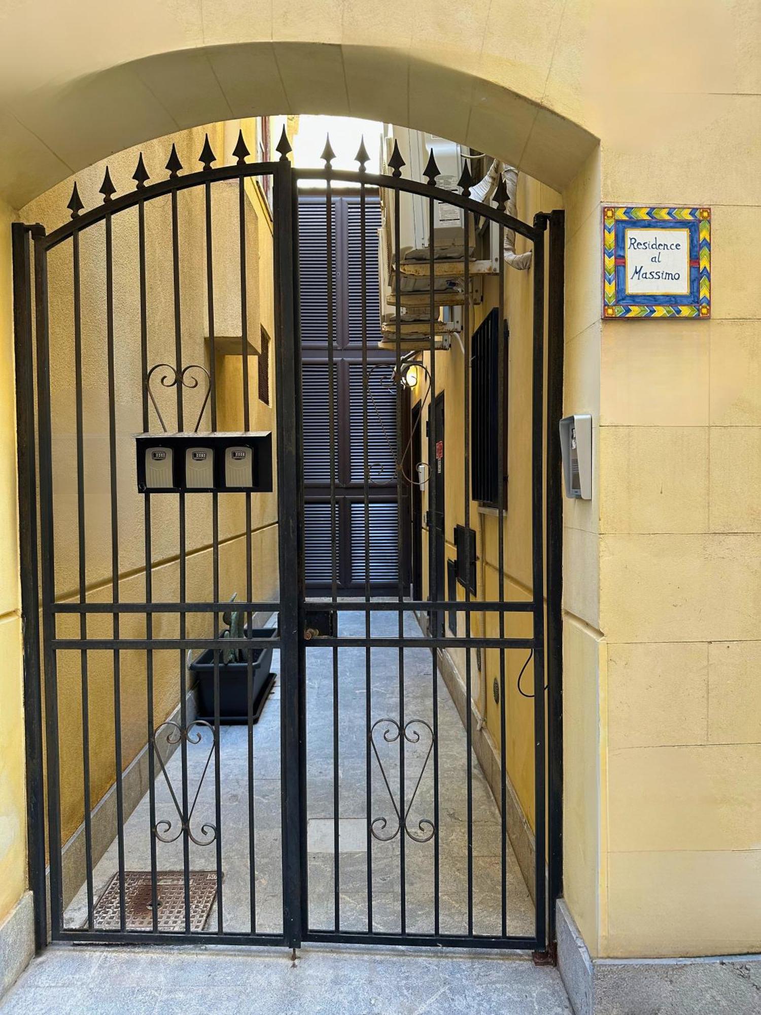 Appartamenti-Residence Al Massimo Palerme Extérieur photo